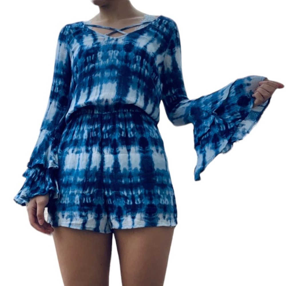 Hollister Blue Shite Tie Dye Long Ruffle Sleeve Romper Size Small
